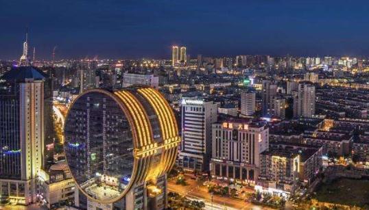 辽宁暖阳下的温馨日常趣事瞬间